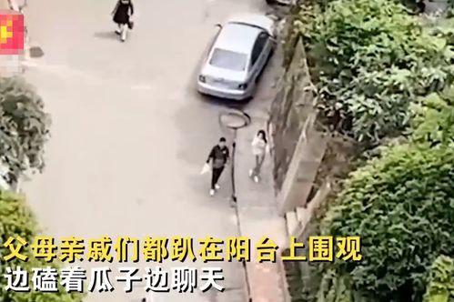 小区吃瓜重庆,吃瓜群众的欢乐盛宴